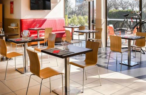 Saintes Hotel | ibis Saintes