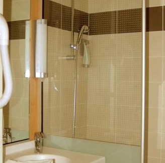 Salon-de-Provence Hotel | ibis Salon de Provence