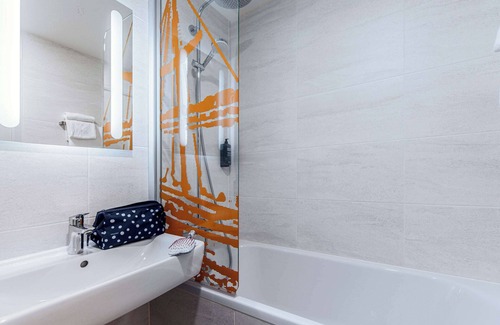 Ancenis Hotel | ibis Styles Ancenis Centre