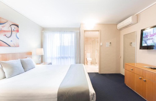 Narrabundah Hotel | ibis Styles Canberra