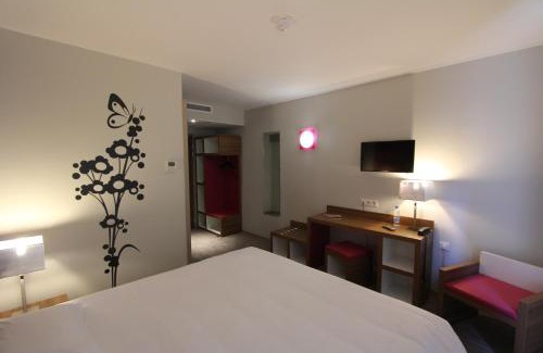 Castres Hotel | ibis Styles Castres