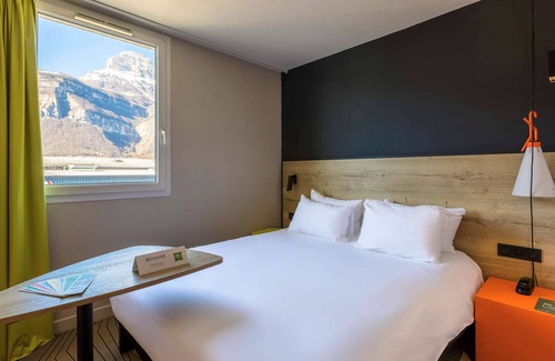 Crolles Hotel | ibis Styles Crolles Grenoble A41