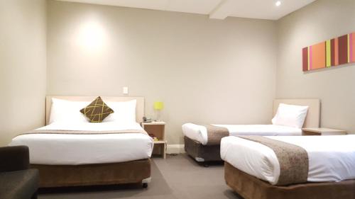 Melbourne Central Business District Hotel | ibis Styles Kingsgate Hotel