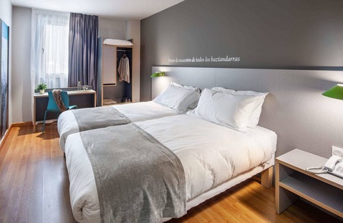 Noain Hotel | ibis Styles Pamplona Noain