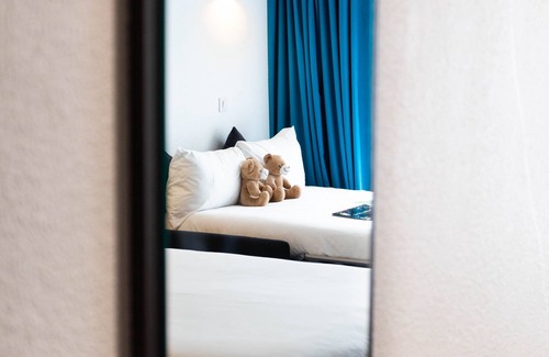 Montrouge Hotel | ibis Styles Paris Porte d’Orléans Hotel