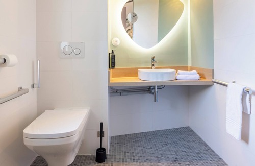 Pontivy Hotel | ibis Styles Pontivy Centre Bretagne