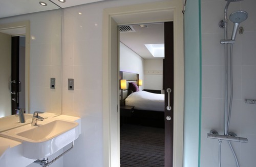 Al Majaz Hotel | ibis styles Sharjah Hotel