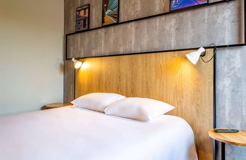 Chambray-les-Tours Hotel | ibis Tours Sud