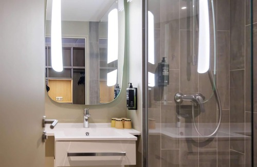Valence Hotel | ibis Valence Sud
