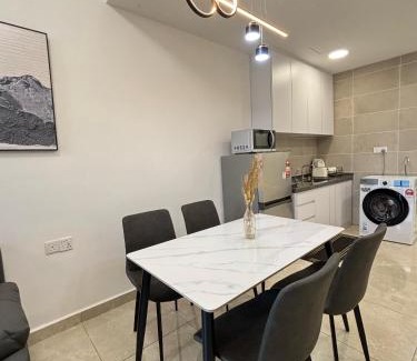 Taman Jubilee Apartment | ICC Ipoh Town Premium Suites By IWH Suites