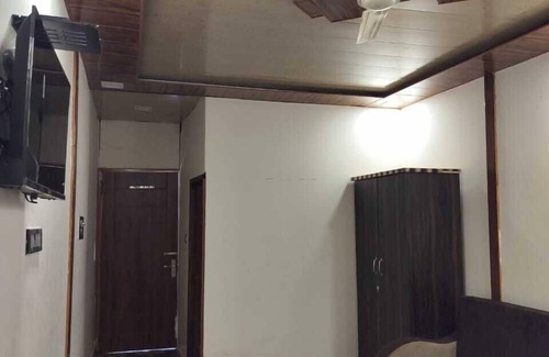 Narainkoti Hotel | Ice Valley Resort