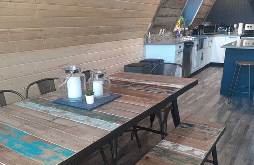 Arnes Cottage | Iconic A-frame in Cottage Country, Steps Away From a Sandy Beach