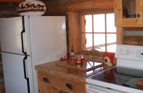 Clark Cabin | Iconic Log Cabin At The Yellowstone River Ranch