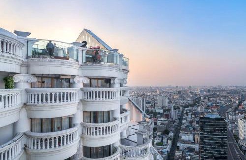 Bang Rak Apartment | Iconic skyline, Big apartment, Great location