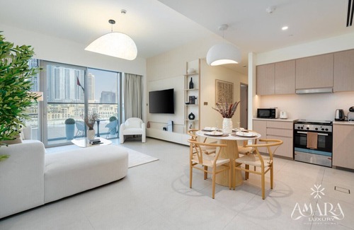 Downtown Dubai Apartment | Iconic Views | Daily Cleaning | Hotel-Grade Stay | EMAAR Grande