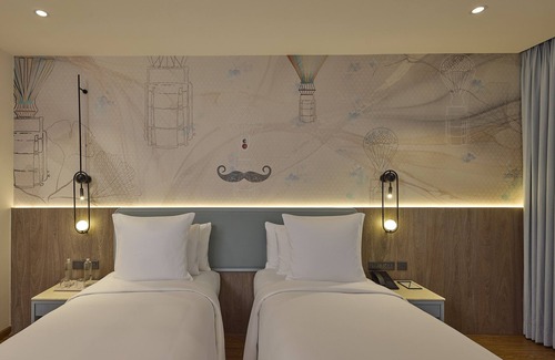 Vile Parle East Hotel | ICONIQA Hotel, Mumbai International Airport