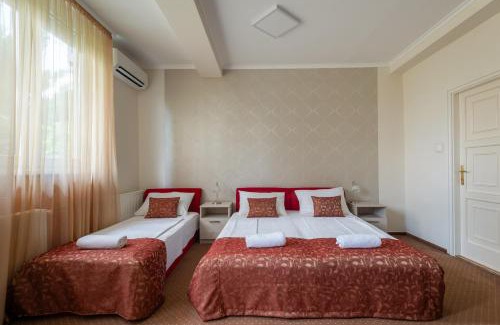 Sashegy House | Ida Panzió