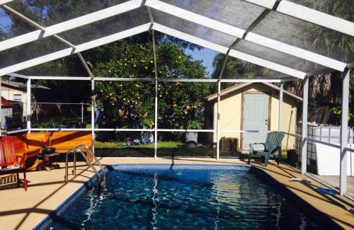 St. Petersburg - Clearwater Ski Chalet | Ida's Garden