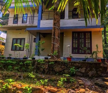 Ponmundi Villa | IDAM Homestay Ponmudi