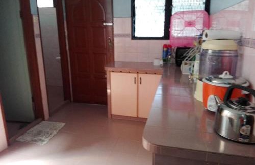 Central Seberang Perai Resort | Idaman guesthouse Malay FAMILY ONLY