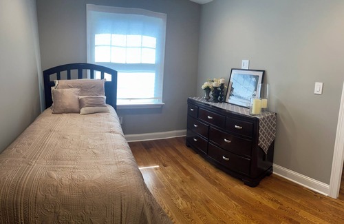 Elmwood Park Apartment | Ideal 3-bed/ 2 BA unit close to NYC with WiFi, AC, Outdoor Gas Grill, Fire Pit!