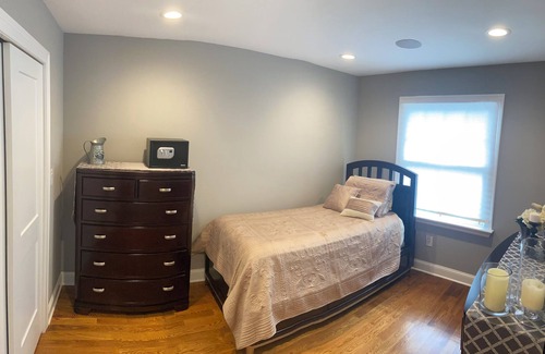 Elmwood Park Apartment | Ideal 3-bed/ 2 BA unit close to NYC with WiFi, AC, Outdoor Gas Grill, Fire Pit!