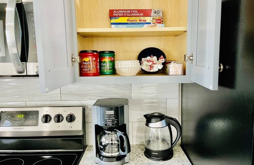 Denver Heights House | ✨ Ideal Downtown Location - Serene Space for 6 Guests ✨