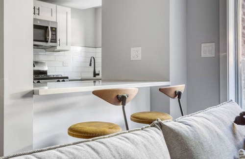 Edgewater Apartment | Ideal Edgewater 1BR w/ patio, W/D, 2 blocks to lakefront, by Blueground