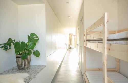 Zwijnaarde Apartment | Ideal Family Retreat in Ghent