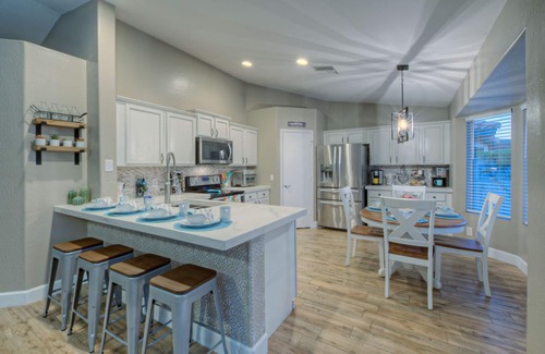 Providence House | Ideal for Golfers/Hikers/Bikers: MT Views, RESORT Living, Pvt Pool w/Opt Heat, Putting Green