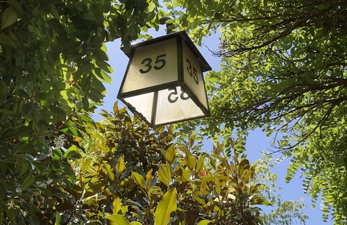 Yea House | Ideal for small groups, weddings, family gatherings, corporate retreats.