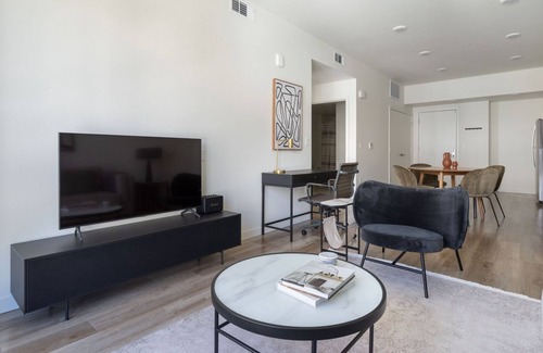 Hayward Apartment | Ideal Hayward 1BR w/Pet Spa & EV Charging Stations, by Blueground