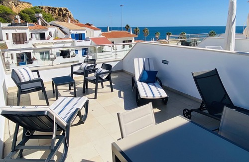 Olhos D'Agua Apartment | Ideal location, 20 m from the beach, in central Algarve, Albufeira