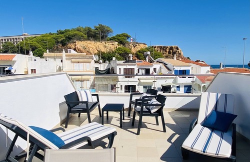 Olhos D'Agua Apartment | Ideal location, 20 m from the beach, in central Algarve, Albufeira