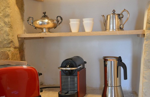 Grignan House | ideal location in the heart of the village and at the foot of the Château de Grignan