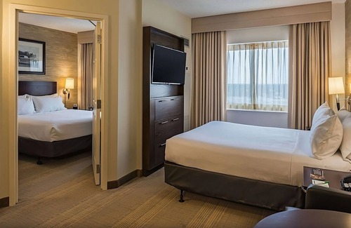O'Hare Resort | Ideal Mix of Comfort and Value! 3 Relaxing Units, Pets are Welcome!