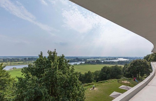 Wageningen House | Ideal Nature Escape w/Panoramic View | Dining, Spa, Gym Access Near Nature Spots