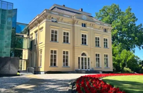 Wageningen House | Ideal Nature Escape w/Panoramic View | Dining, Spa, Gym Access Near Nature Spots