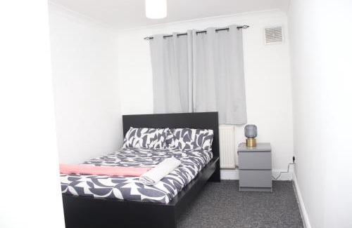 New Cross Apartment | Ideal Property in London