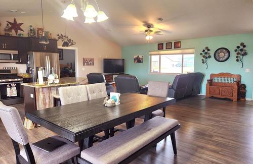 Spearfish House | Ideal Rally Getaway in Spearfish - All paved roads!