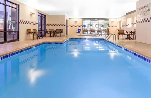 Golden Valley House | Ideal Room for Leisure Trips! Pool, Gym