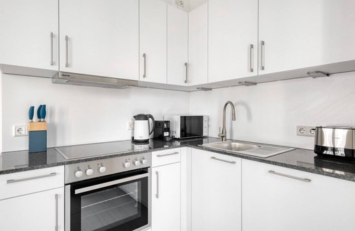 Tiergarten Apartment | Ideal Schöneberg 1BR directly at park am Gleisdreieck, by Blueground