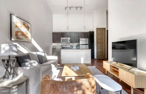 Dawson Apartment | Ideal South Austin 1BR w/ Pool, W/D & Gym, nr restaurants, by Blueground