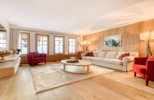 Zug Ski Chalet | IDEAL & TRANQUIL RIGHT IN THE MIDDLE OF EVERYTHING