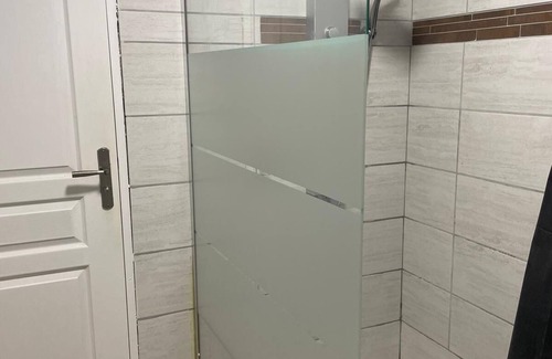 Avanne-Aveney Apartment | Ideally located apartment