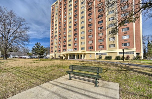Gadsden Apartment | Ideally Located Studio with Off-Street Parking!