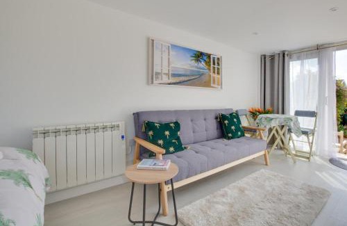 Saltdean Apartment | Idrella Studio