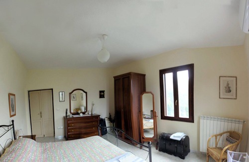 Castiglione Messer Raimondo Other | Idyllic air-conditioned villa with mountain views. Nature, villages & vineyards.