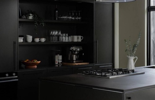 South Bloomingville Cottage | Idyll Reserve 4 | The Hillside - new, luxe, hot tub and fireplace