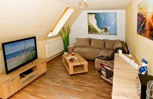 Kaegsdorf Apartment | Idyllic Apartment in Bastorf with Balcony